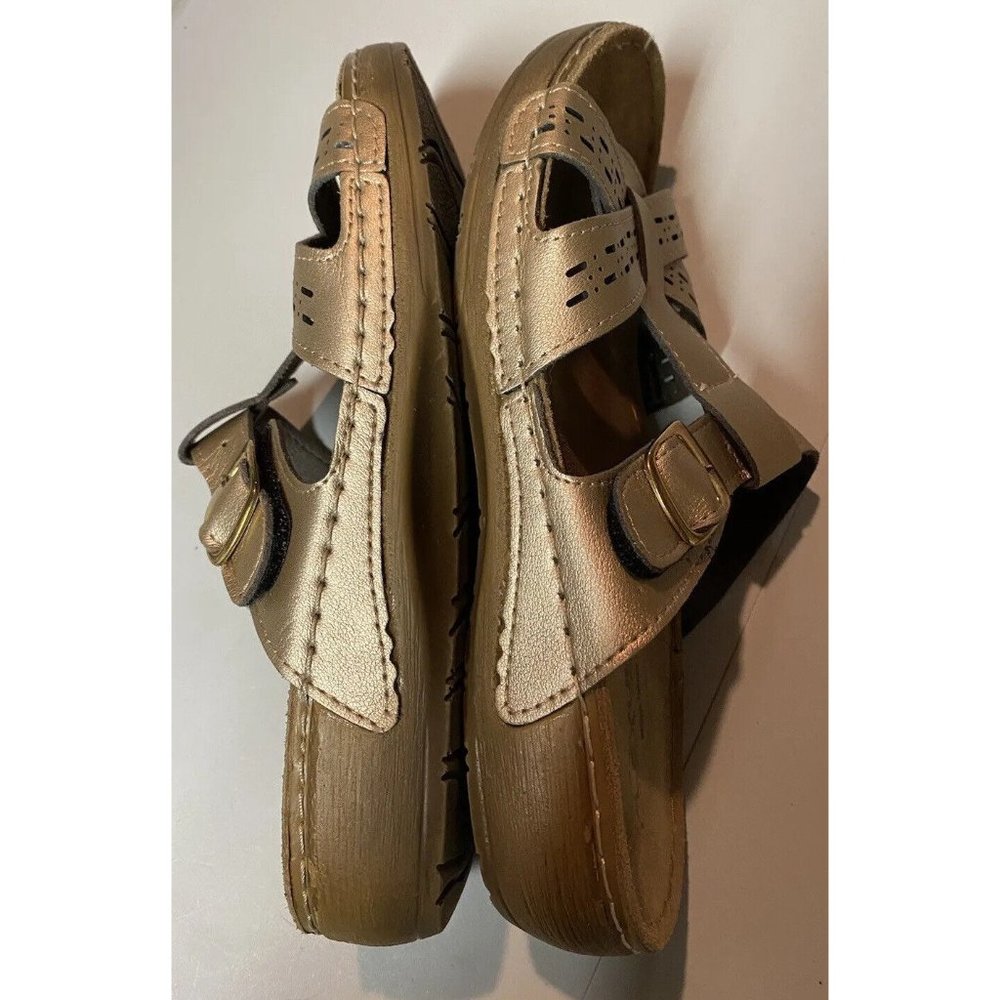 Spring Step Metallic Sandals - Picture 4 of 8